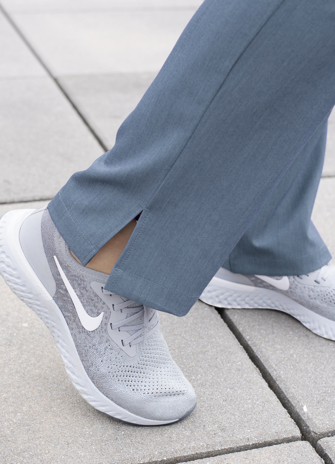 ADAR Pro Women's Slim Fit 6 Pocket Pant  Petite (More Color)